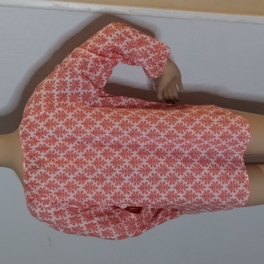 Blouse - Picture 2 of 3